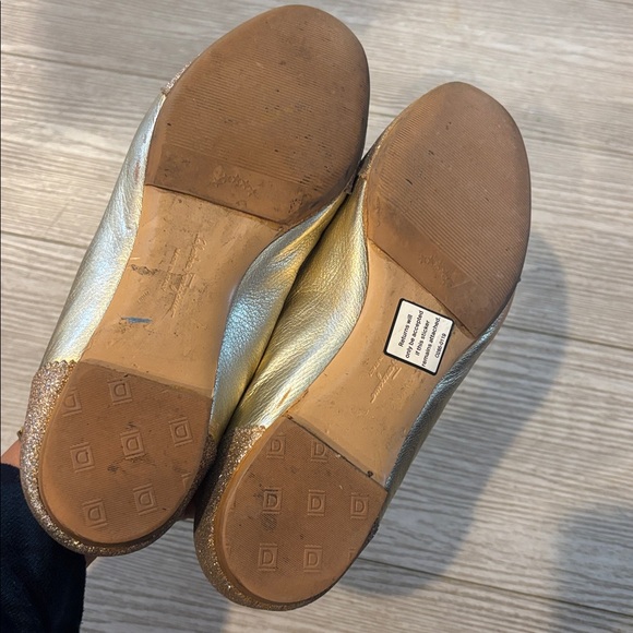 Salvatore Ferragamo Champagne Gold Glitter Ballerina Flats W/Bow size 8 1/2 - Picture 2 of 11